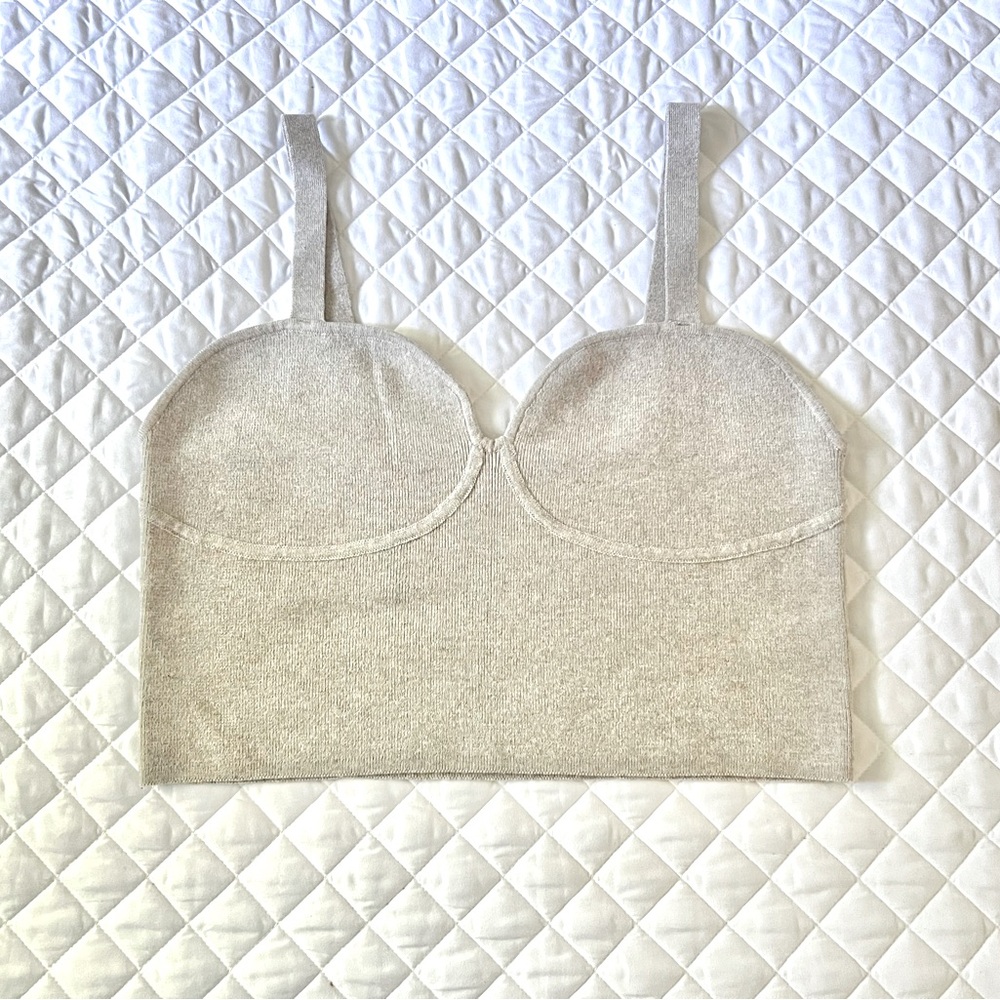 H&M - Beige Crop Top